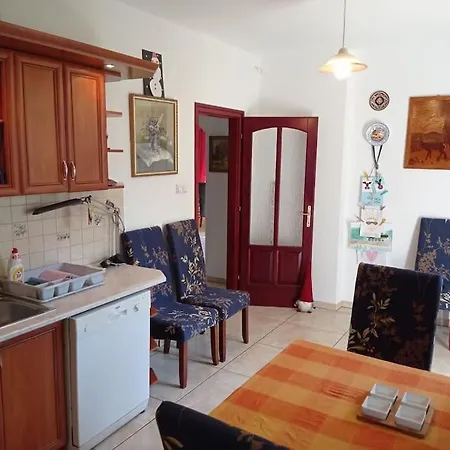 Pine Grove Gödöllő